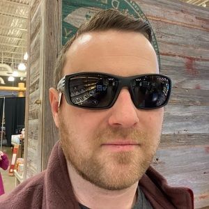 Meet your Posher, Brandon